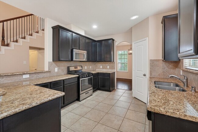 Building Photo - 13302 Hidden Valley Dr
