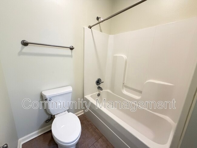 Building Photo - 40320 Creekway Cove Ct