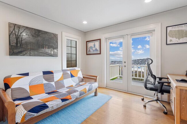 Building Photo - 1514 Bigelow Ave N