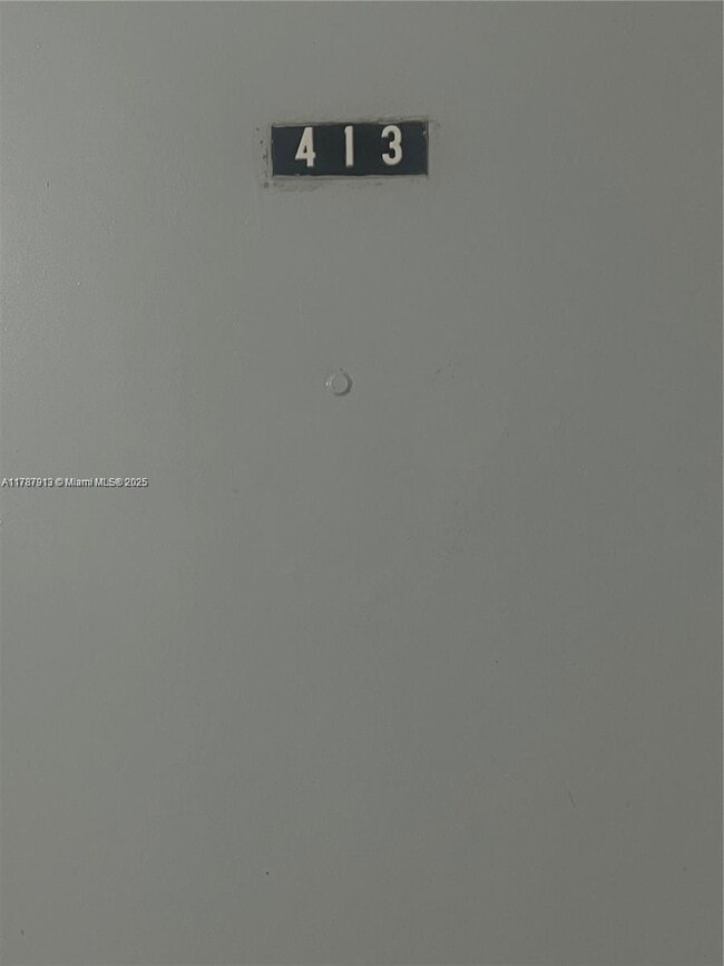 Building Photo - 1825 S Ocean Dr