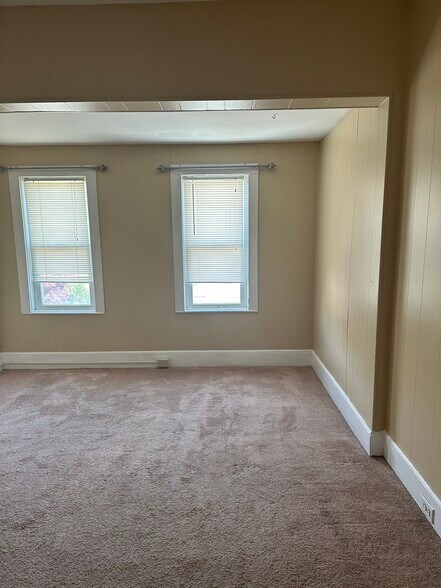 Building Photo - 26 Olcott St