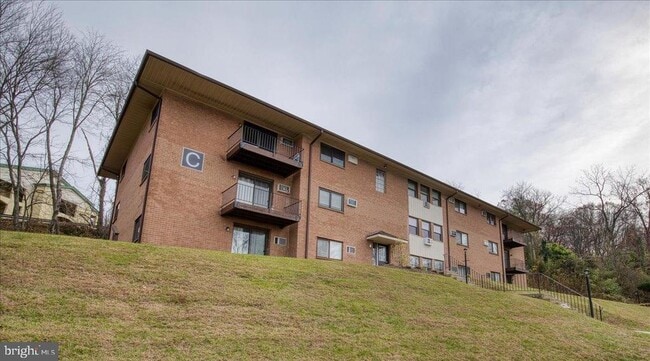 Building Photo - 1016 W Baltimore Pike