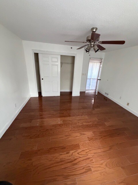 Building Photo - 74 Tennis Plaza Rd