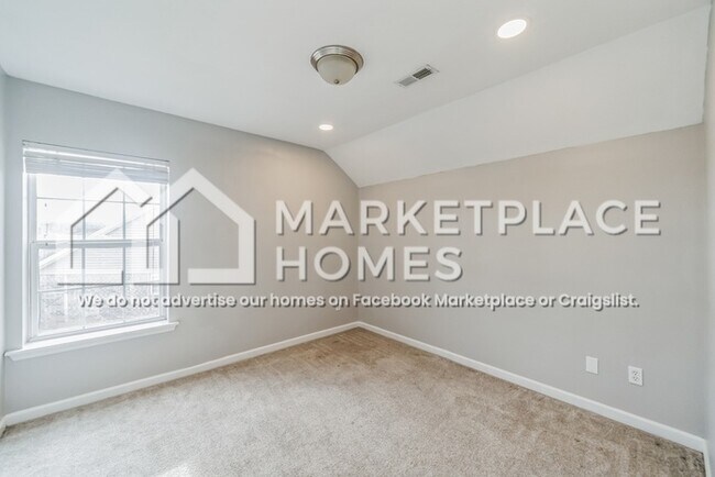 Building Photo - 15820 Flat Rock Ct NW
