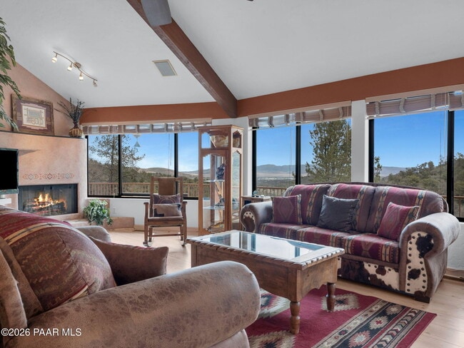 Building Photo - 3160 Rainbow Ridge Dr