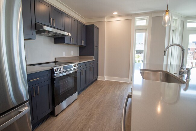 Building Photo - Modern Comfort Meets Historic Character in...
