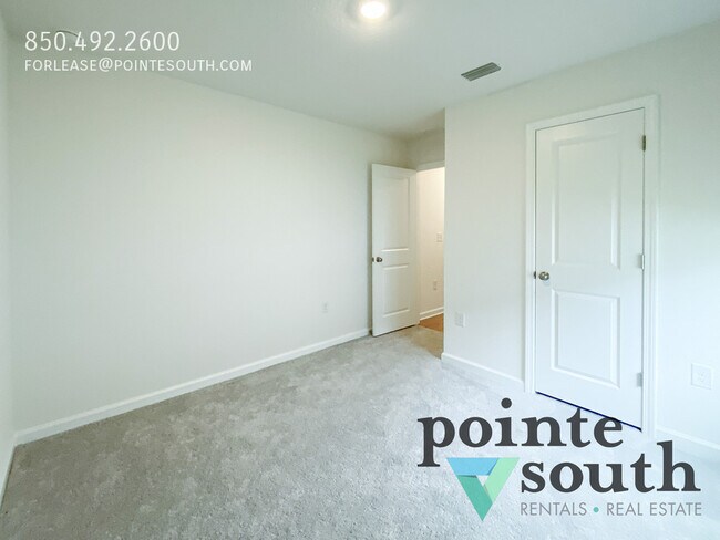 Building Photo - 4631 Carlstrom Ln
