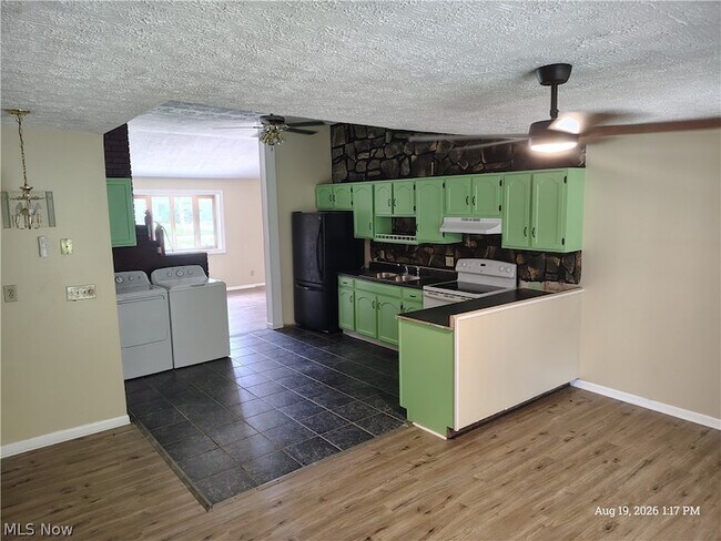 Building Photo - 2822 Red Gate Ln