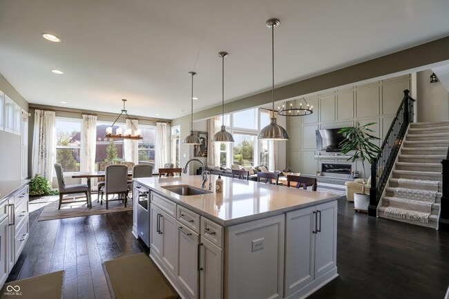 Building Photo - 14375 Trahan Dr