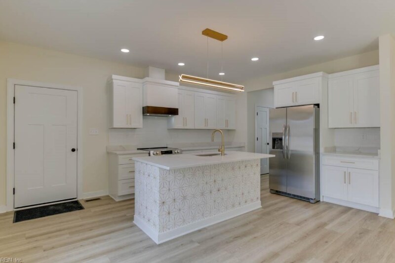 Building Photo - 1326 24th St