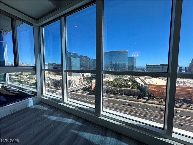 Building Photo - 4575 Dean Martin Dr