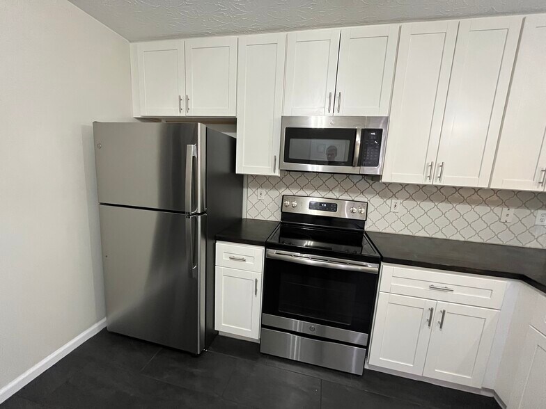 Building Photo - 3027 Abby Way