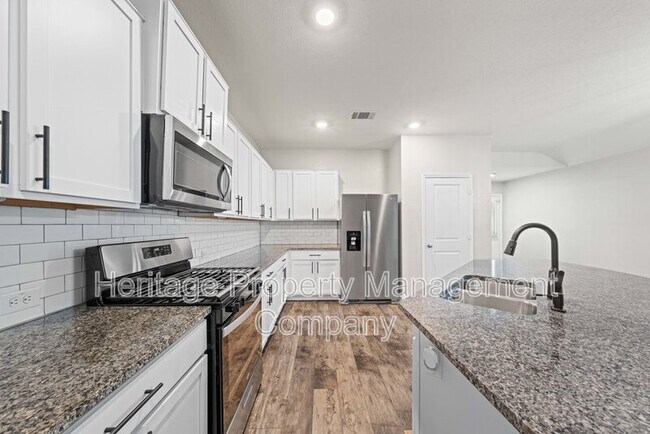 Building Photo - 148 Sage Sparrow