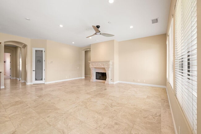 Building Photo - 49460 Rancho San Francisquito