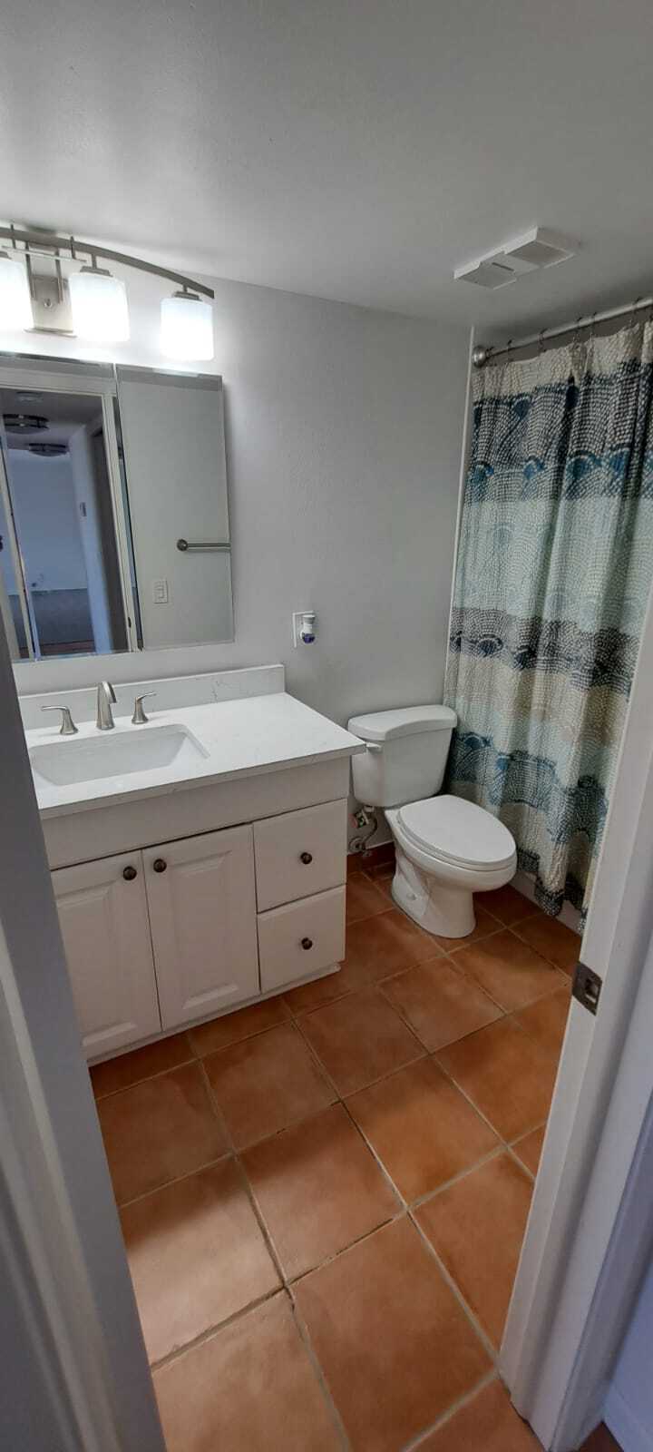 Building Photo - 750 Egret Cir