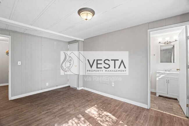 Building Photo - 442 Wickins Dr