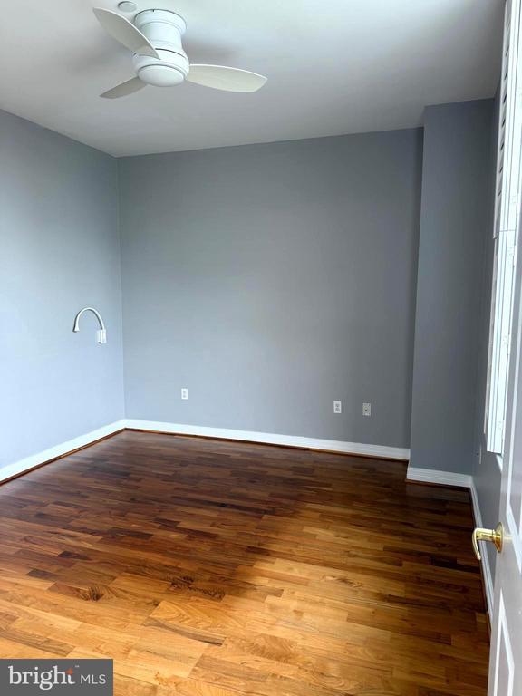 Building Photo - 1600 Arch St