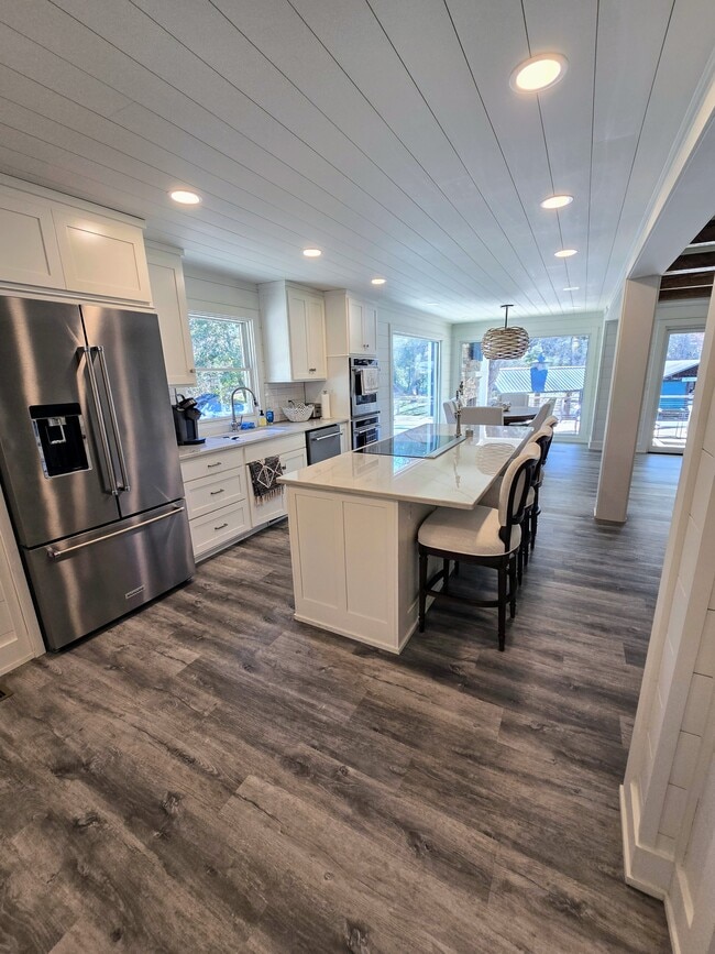 Building Photo - 151 Timpson Cove Rd