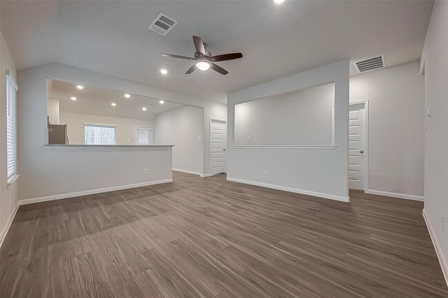 Building Photo - 13625 Goldeye Dr