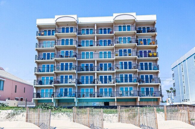 Building Photo - 5516 Gulf Blvd