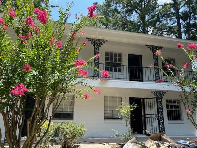 Building Photo - 2904 Windsor Ave