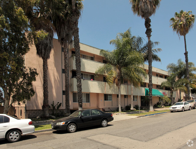 Building Photo - 1735 Coronado Ave.