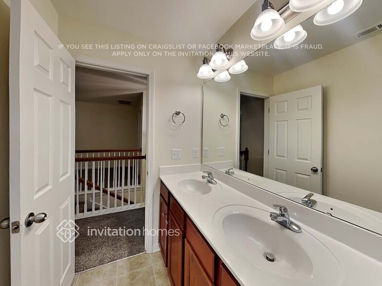 Building Photo - 10917 Hat Creek Ln