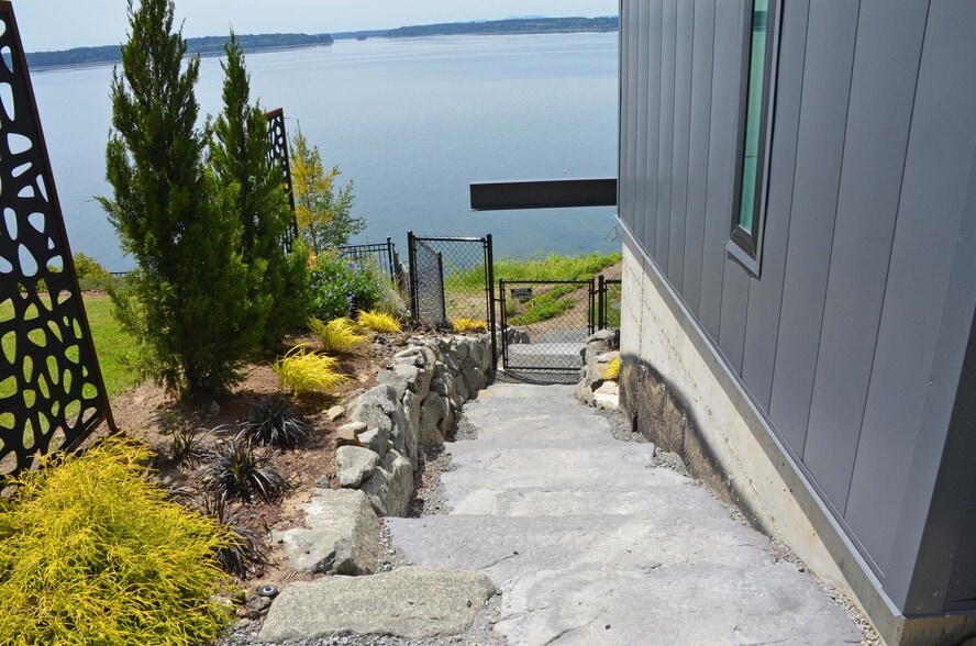 stairs to apartment - 178 Bow Rd