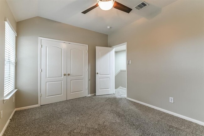 Building Photo - 3303 Aspenbrook Ct