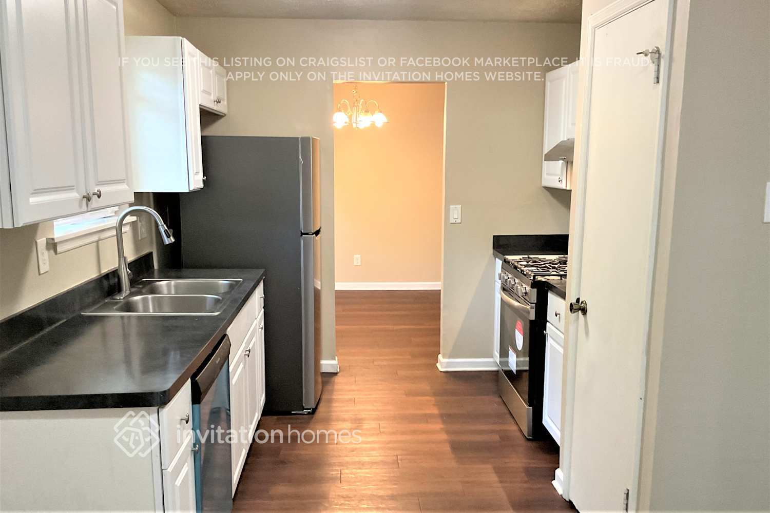 Building Photo - 2399 Stonebridge Ln