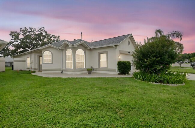 Building Photo - 5730 Parkview Lake Dr