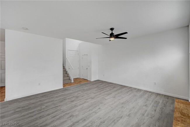 Building Photo - 8789 Villa Alex Ave