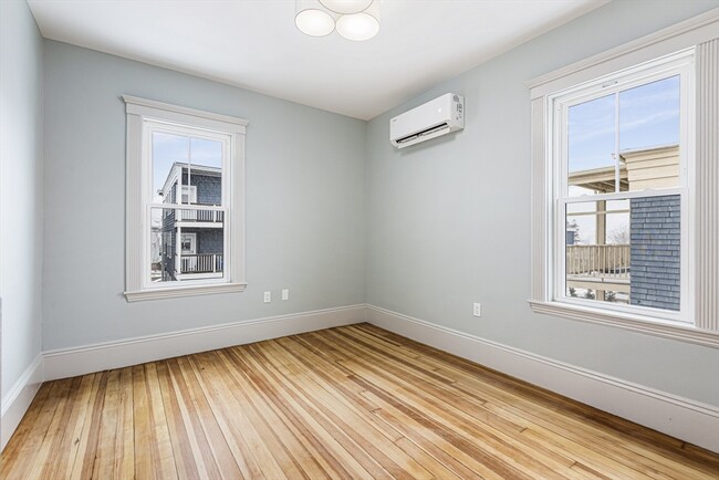 Building Photo - 41 Westmoreland St