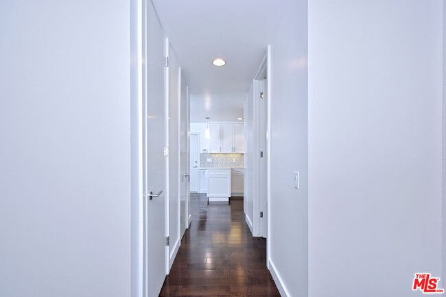 Building Photo - 9908 Lancer Ct