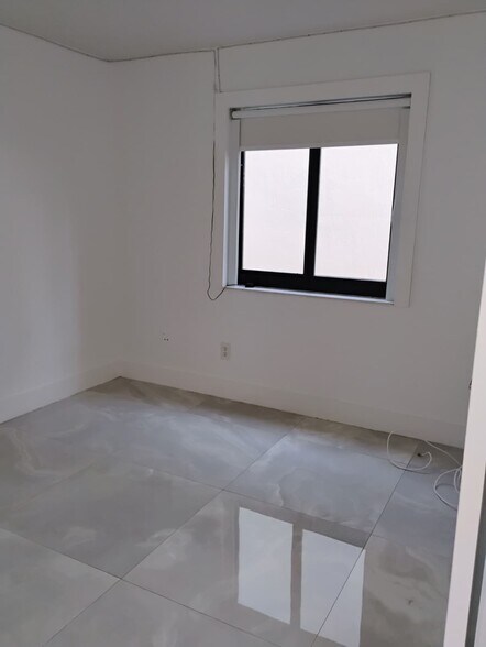 Building Photo - 7461 SW 157th Ct
