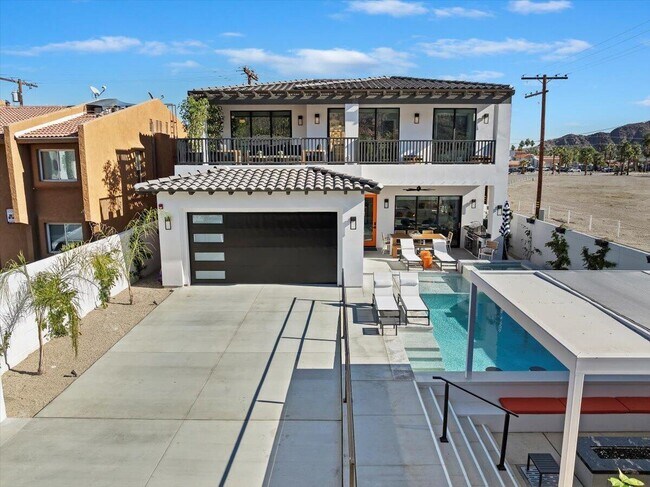 Building Photo - 51116 Avenida Mendoza