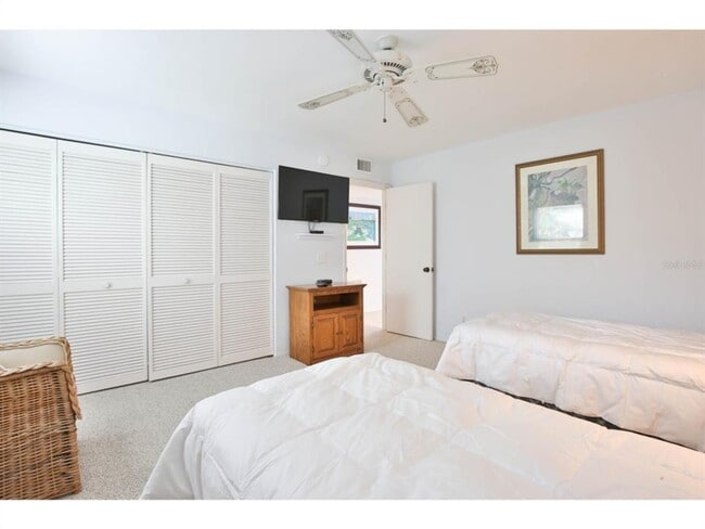 Building Photo - 3440 Gulf of Mexico Dr