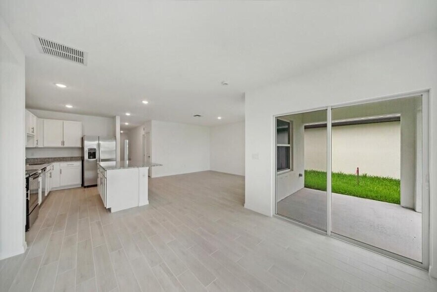 Building Photo - 5008 Armina Pl