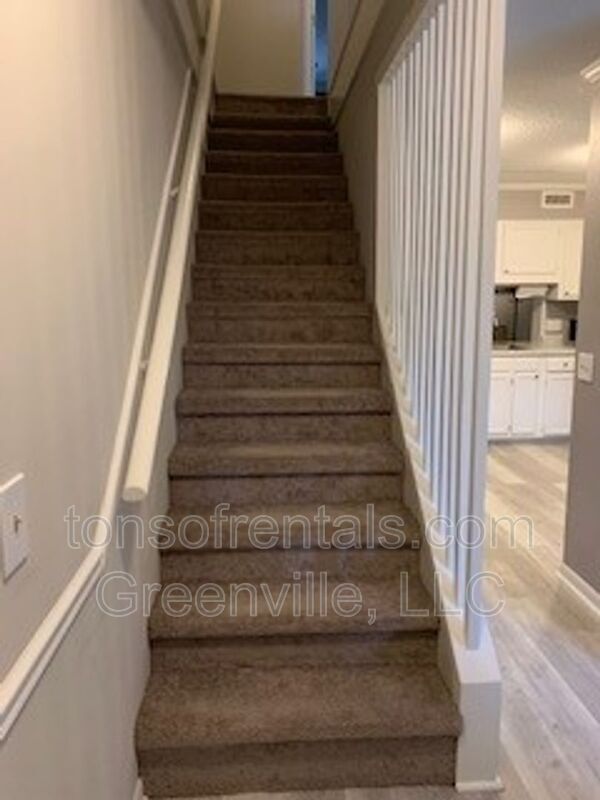 Building Photo - 805 Stallings Rd