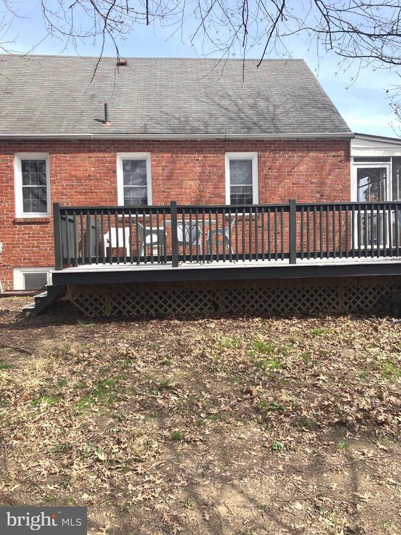 Building Photo - 626 S Irving St