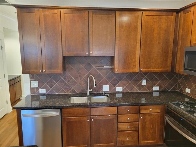 Building Photo - 655 Mead St SE