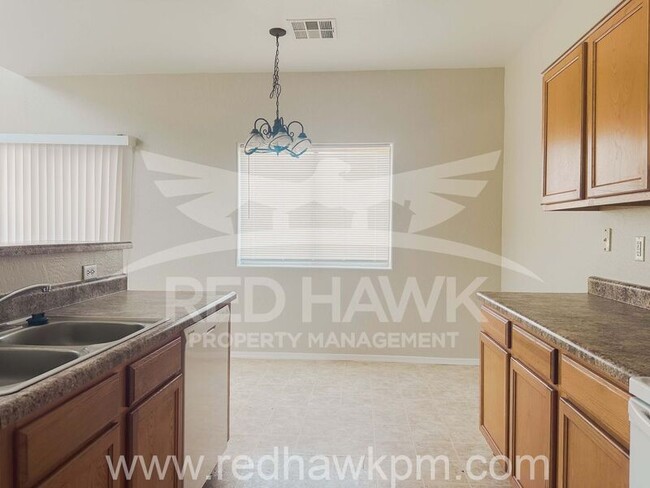 Building Photo - 41232 N Cambria Dr