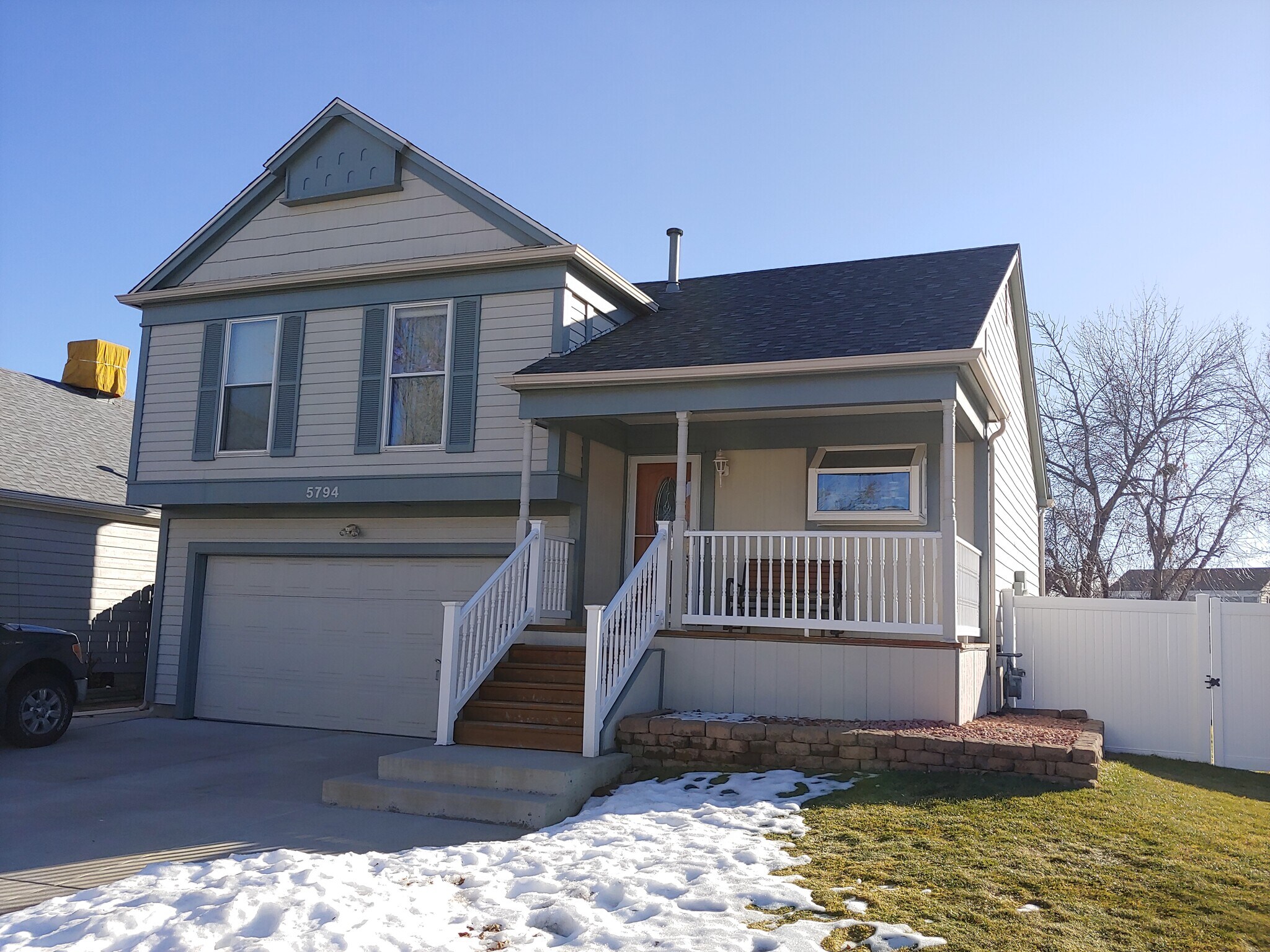 Building Photo - 5794 W 61st Plz