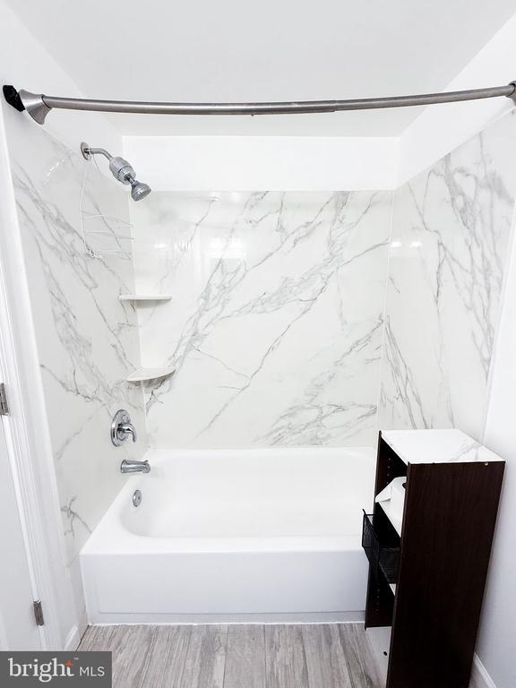 Building Photo - 7618 Savannah St