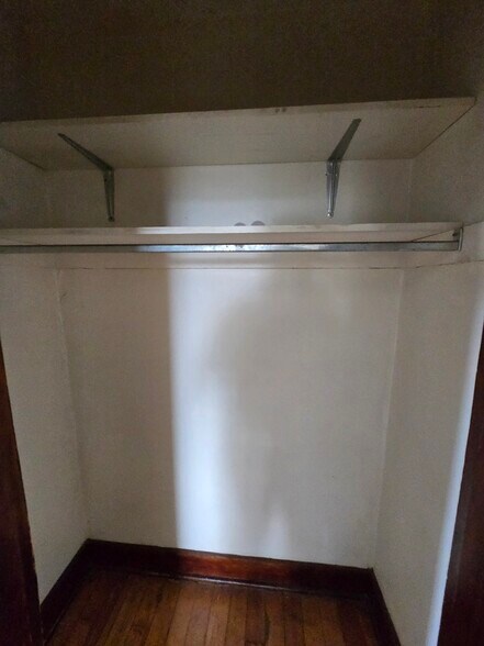 Building Photo - 208 Pike St