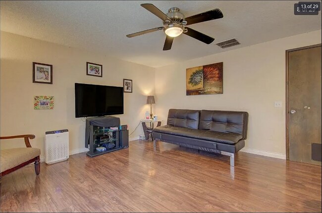 Building Photo - 7639 SW Aldrich Ct
