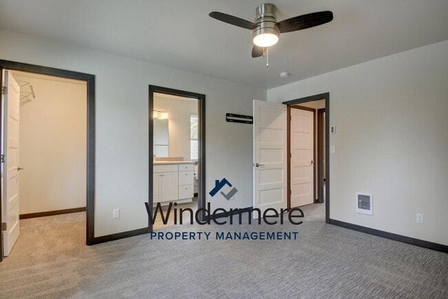 Building Photo - 3 Bed 3 Bath Home in Admirals Cove