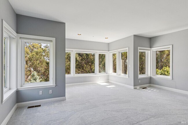 Building Photo - 32 Marin Bay Park Ct