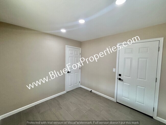 Building Photo - 2480 Rose Peak Dr