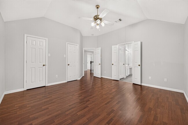 Building Photo - 12110 Laurel Ct